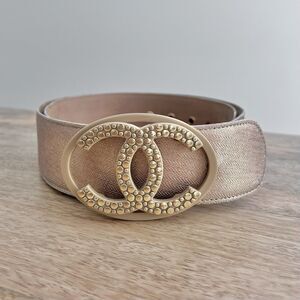 Chanel Authentic VTG 05 Womens Gold Wide Belt CC Logo Embellished Buckle Leather